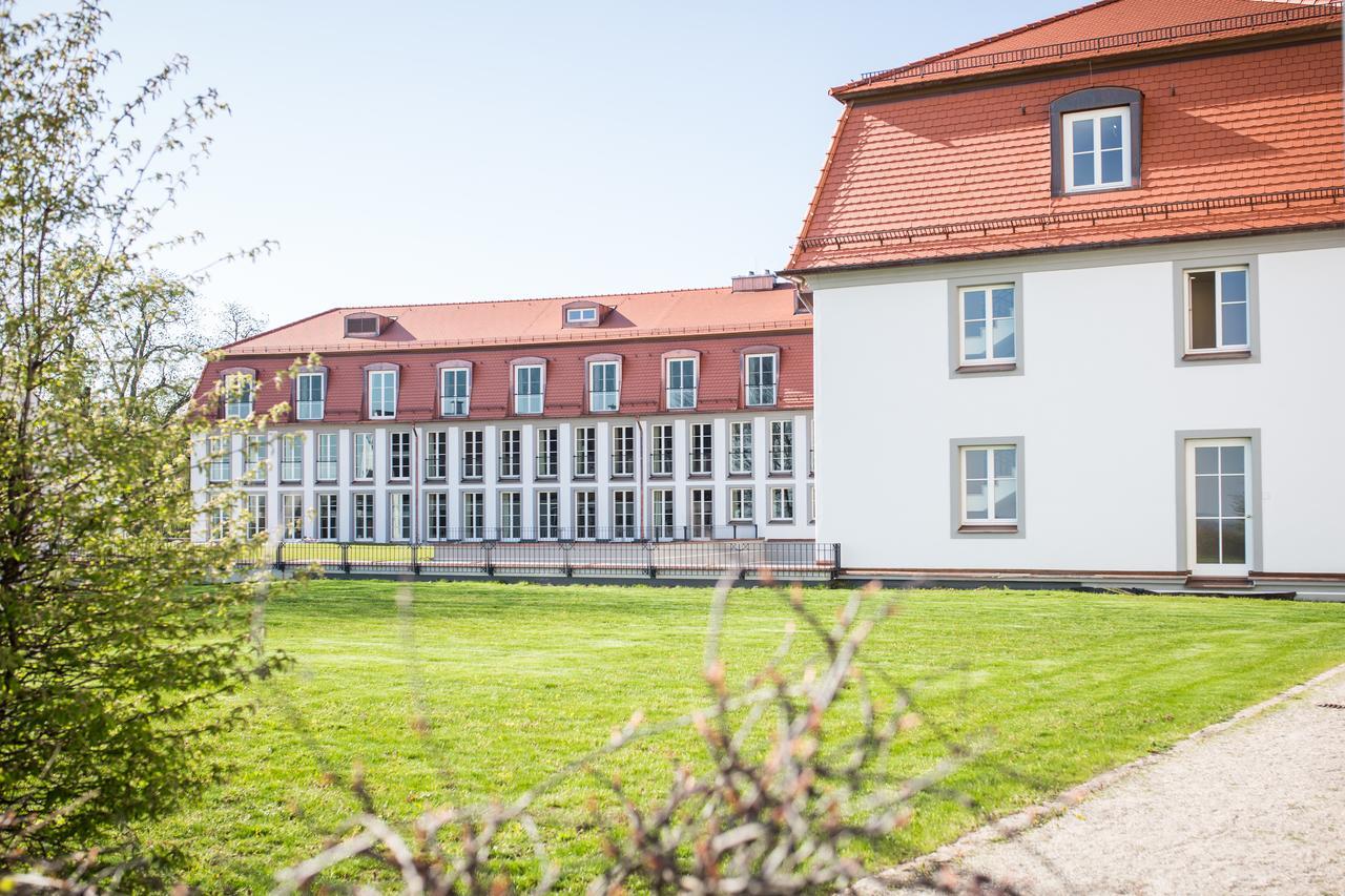 Hotel Schloss Leitheim Exterior photo